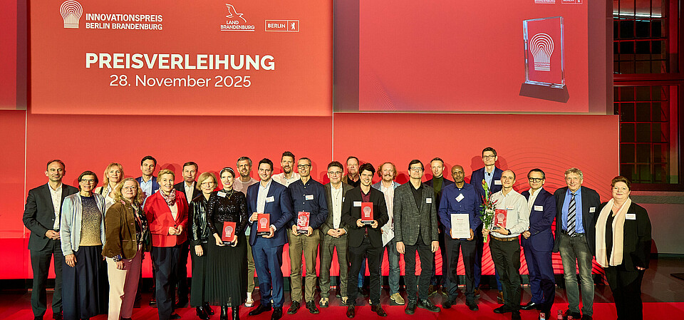 Award ceremony on November 28, 2025