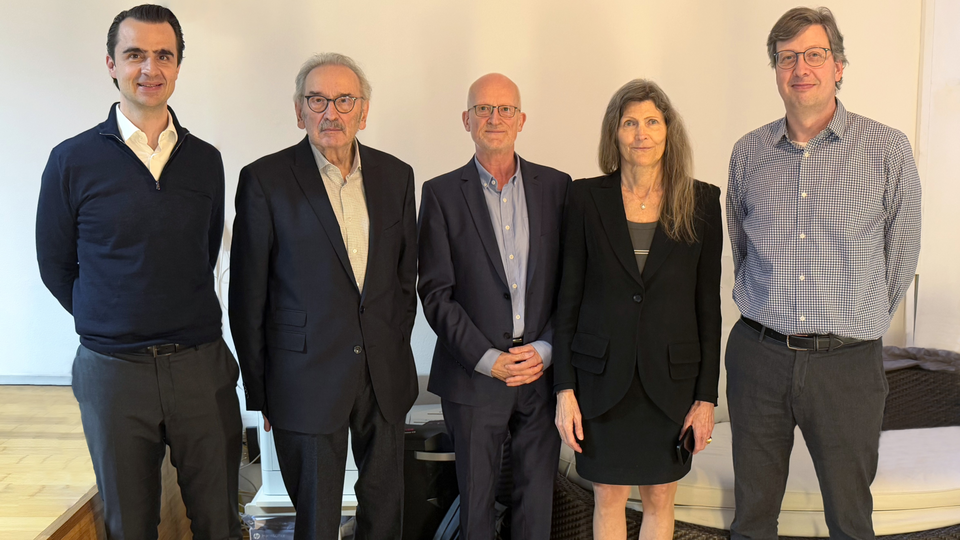 Philipp Zöller (CEO InfectoPharm), Prof Hans Rommelspacher (Founder AudioCure), Dr Reimar Schlingensiepen (CEO AudioCure), Dr Ingeborg Hochmair (CEO MED-EL) and Dr Christian Kannemeier (Senior Investment Manager HTGF) Philipp Zöller (CEO InfectoPharm), Prof Hans Rommelspacher (Founder AudioCure), Dr Reimar Schlingensiepen (CEO AudioCure), Dr Ingeborg Hochmair (CEO MED-EL) and Dr Christian Kannemeier (Senior Investment Manager HTGF)