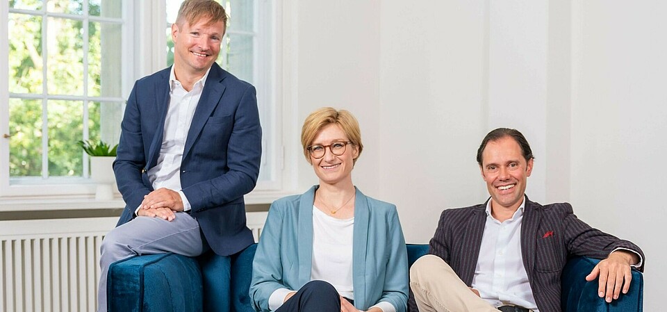 The metr team: Maximilian Thumfart, Dr. Franka Birke, and Samuel Billot
