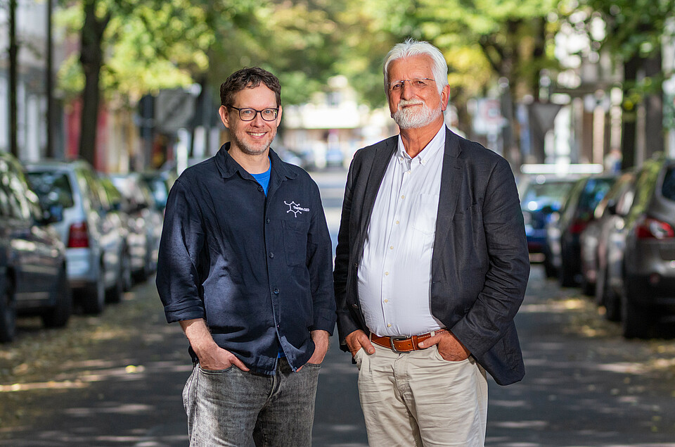 DiaMonTech co-founder Thorsten Lubinski and Prof. Dr. Werner Mäntele