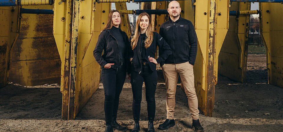 Charlotte Rothert, Mona Feder and Daniel Marinkovic, founding team of doinstruct Charlotte Rothert, Mona Feder and Daniel Marinkovic, founding team of doinstruct